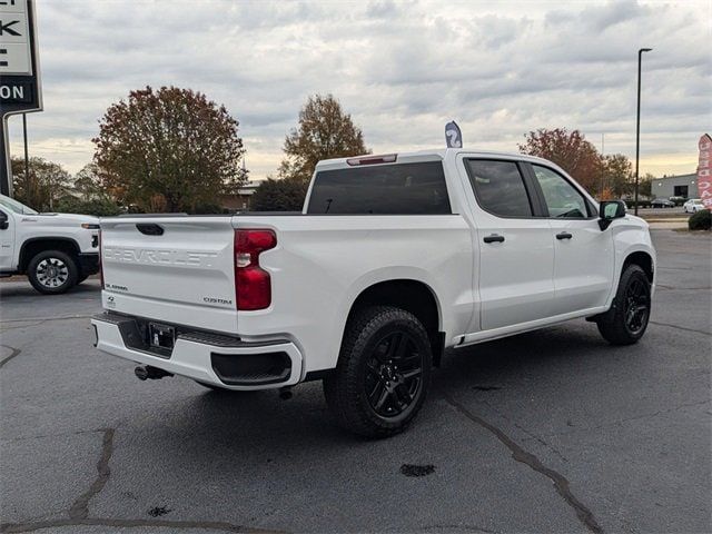 2025 Chevrolet Silverado 1500 Custom