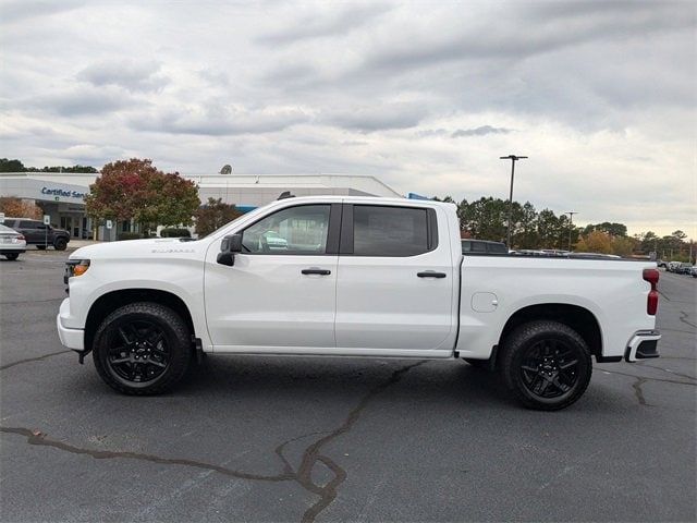 2025 Chevrolet Silverado 1500 Custom