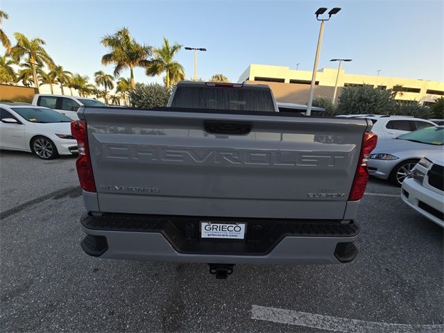 2025 Chevrolet Silverado 1500 Custom