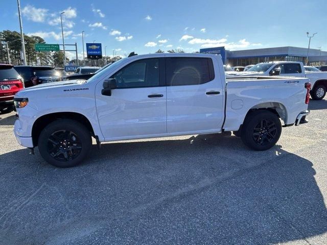 2025 Chevrolet Silverado 1500 Custom