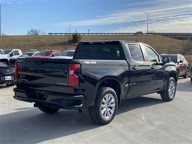 2025 Chevrolet Silverado 1500 Custom