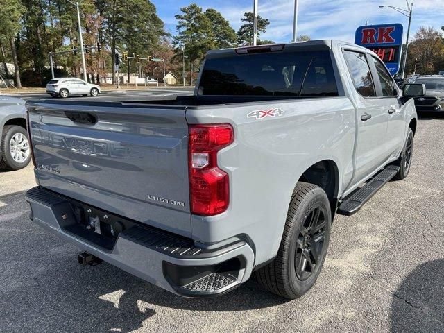 2025 Chevrolet Silverado 1500 Custom