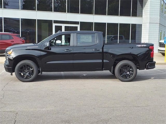 2025 Chevrolet Silverado 1500 Custom