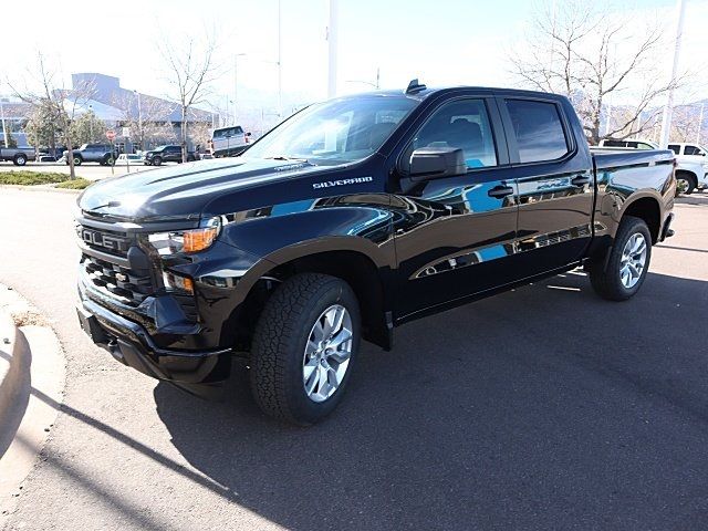 2025 Chevrolet Silverado 1500 Custom