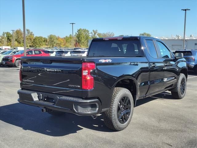 2025 Chevrolet Silverado 1500 Custom