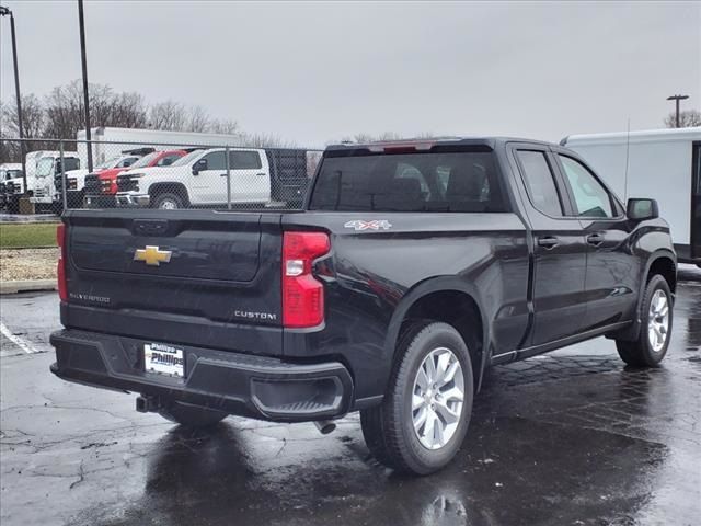 2025 Chevrolet Silverado 1500 Custom