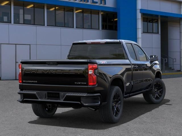 2025 Chevrolet Silverado 1500 Custom