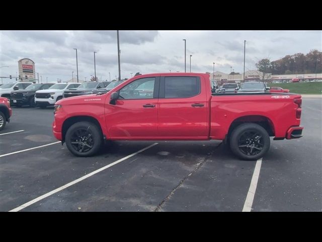 2025 Chevrolet Silverado 1500 Custom