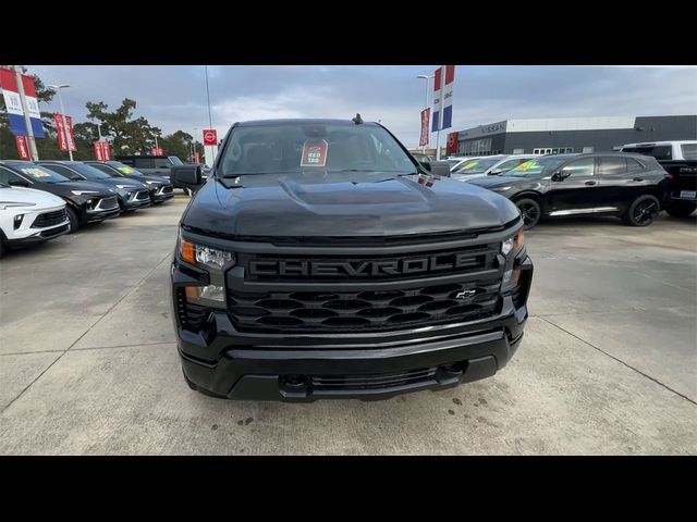 2025 Chevrolet Silverado 1500 Custom