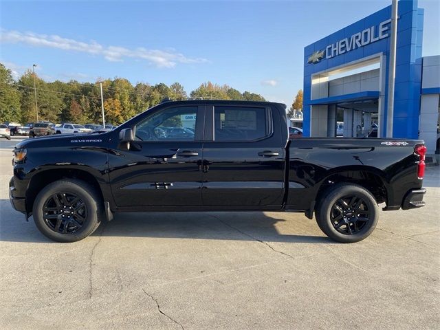 2025 Chevrolet Silverado 1500 Custom