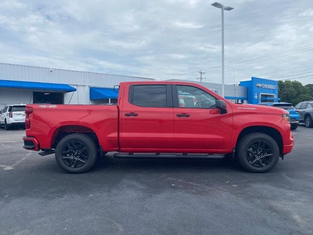 2025 Chevrolet Silverado 1500 Custom