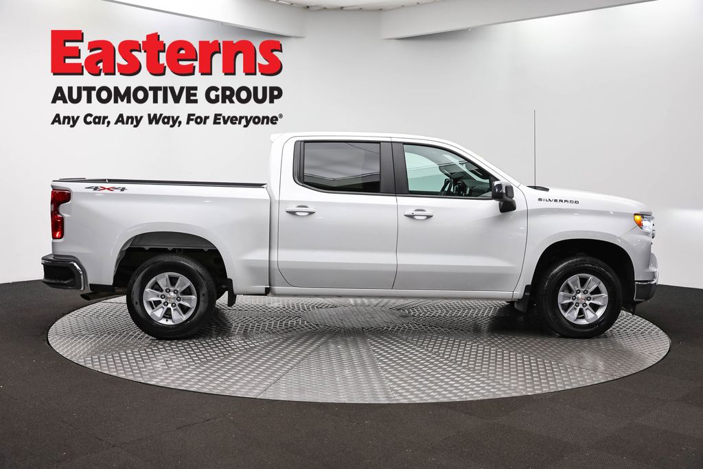 2025 Chevrolet Silverado 1500 18