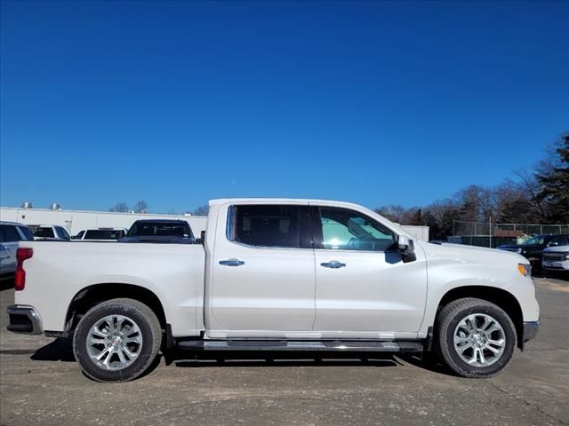 2025 Chevrolet Silverado 1500 LTZ