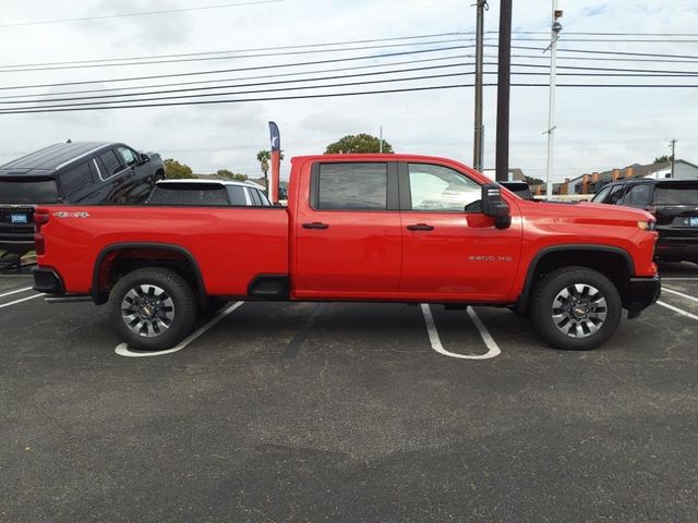 2025 Chevrolet Silverado 2500HD Custom