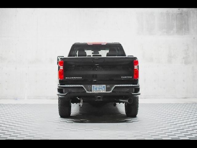 2025 Chevrolet Silverado 2500HD Custom