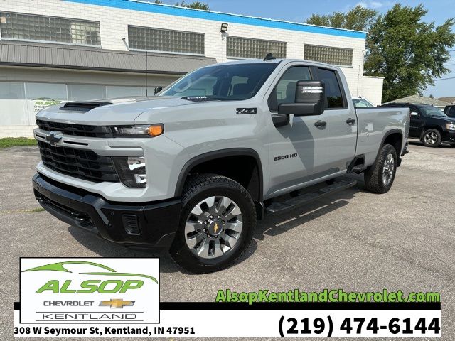 2025 Chevrolet Silverado 2500HD Custom