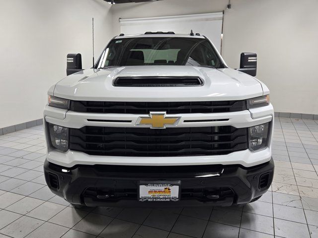 2025 Chevrolet Silverado 2500HD Custom