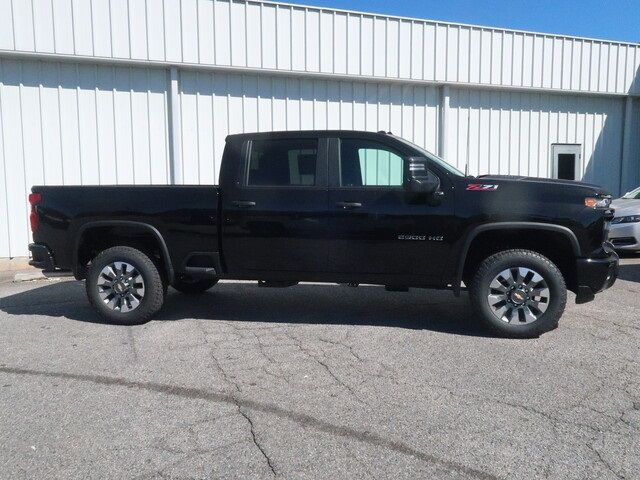 2025 Chevrolet Silverado 2500HD Custom