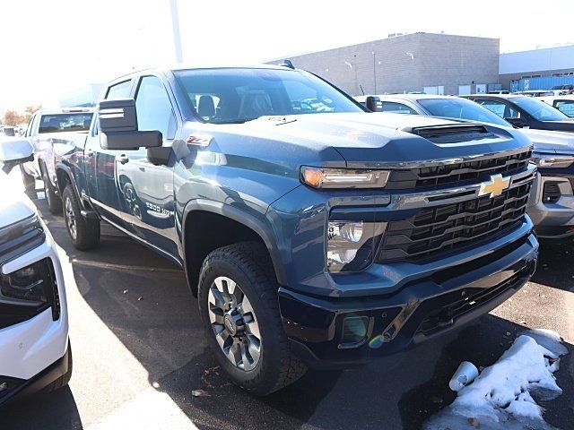 2025 Chevrolet Silverado 2500HD Custom