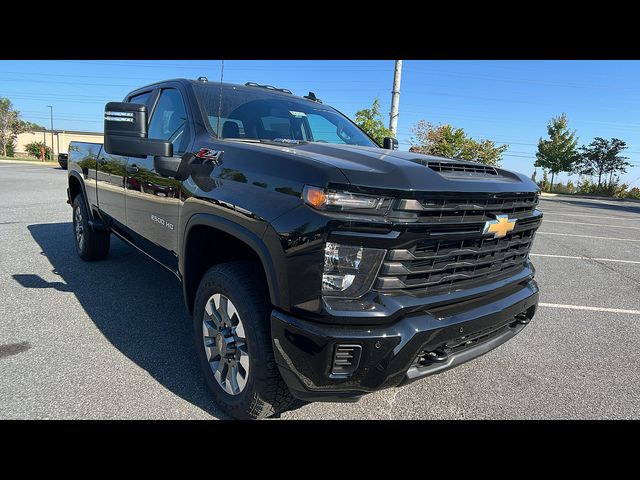 2025 Chevrolet Silverado 2500HD Custom