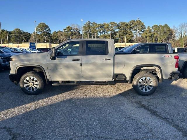 2025 Chevrolet Silverado 2500HD Custom