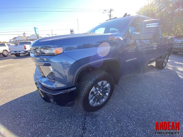 2025 Chevrolet Silverado 2500HD Custom