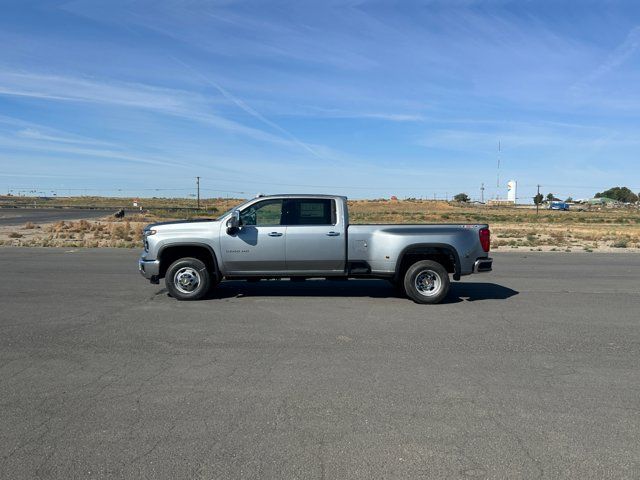 2025 Chevrolet Silverado 3500HD LTZ