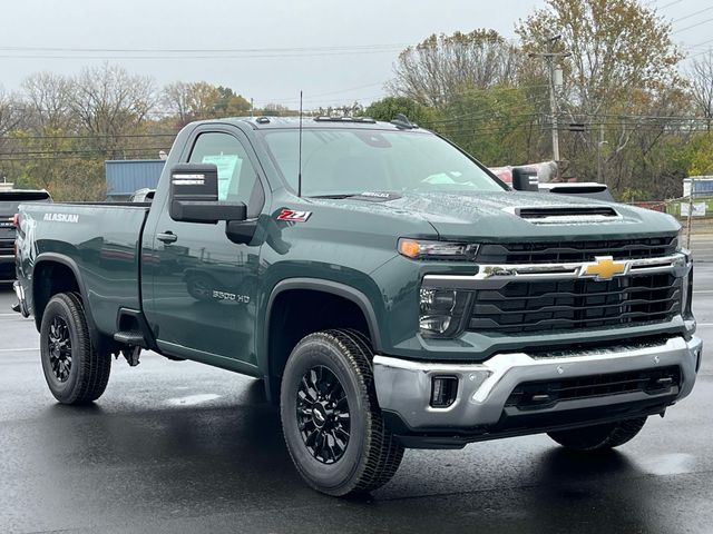 2025 Chevrolet Silverado 3500HD LT