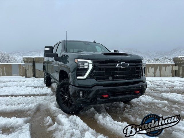 2025 Chevrolet Silverado 3500HD LTZ