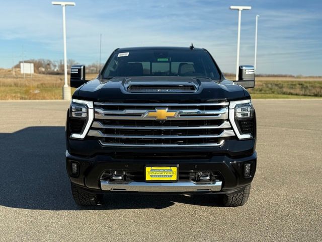 2025 Chevrolet Silverado 3500HD High Country