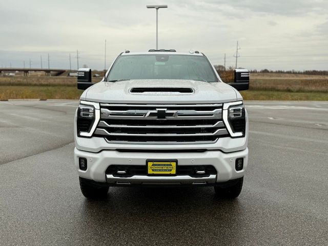 2025 Chevrolet Silverado 3500HD High Country