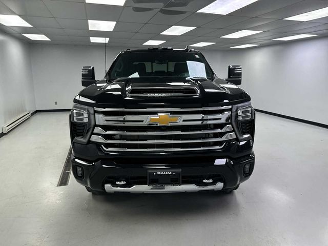 2025 Chevrolet Silverado 3500HD High Country