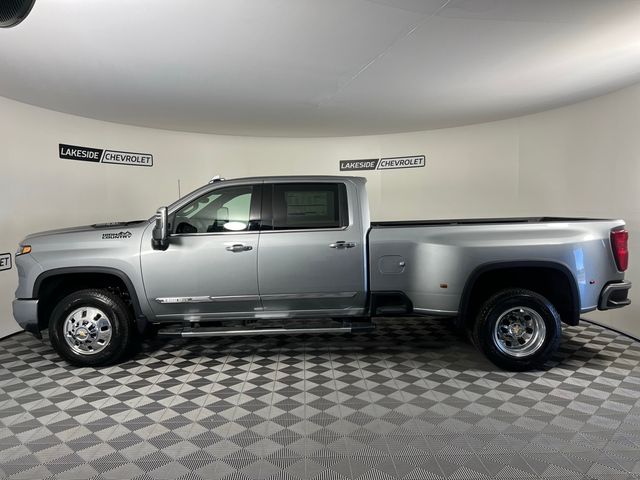 2025 Chevrolet Silverado 3500HD High Country