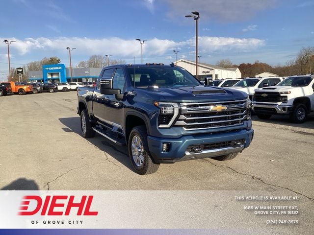 2025 Chevrolet Silverado 3500HD High Country