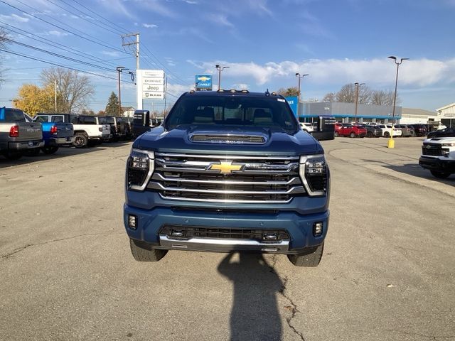 2025 Chevrolet Silverado 3500HD High Country