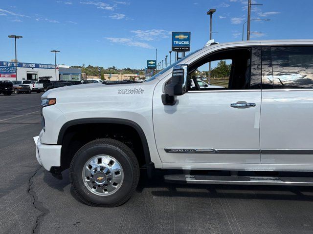 2025 Chevrolet Silverado 3500HD High Country