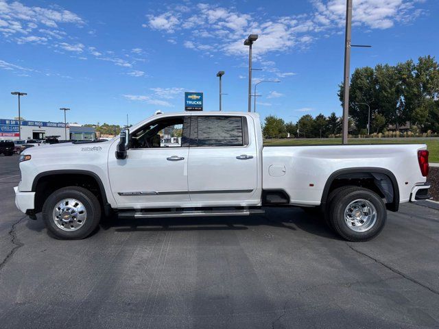 2025 Chevrolet Silverado 3500HD High Country