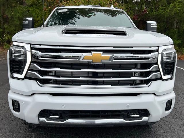 2025 Chevrolet Silverado 3500HD High Country