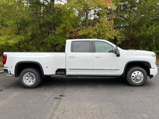 2025 Chevrolet Silverado 3500HD High Country