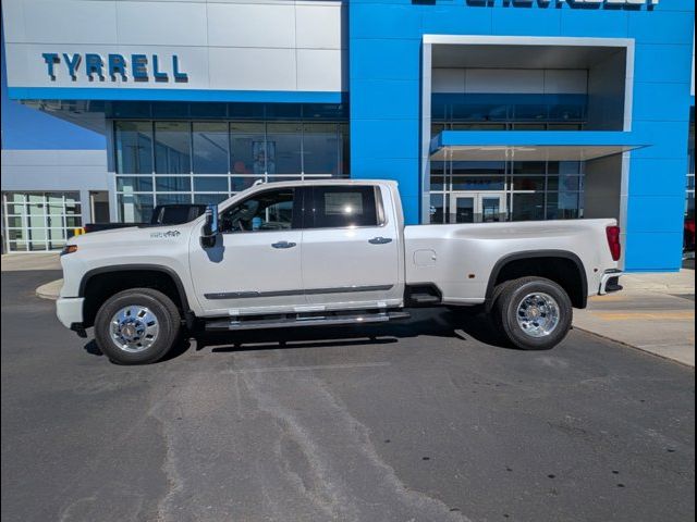 2025 Chevrolet Silverado 3500HD High Country