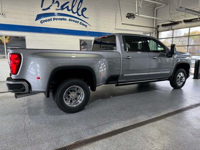 2025 Chevrolet Silverado 3500HD High Country