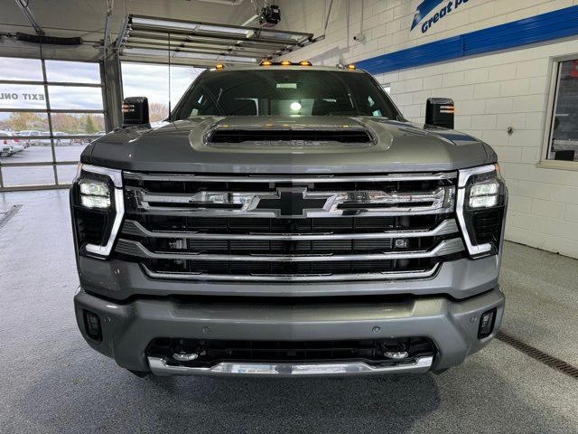 2025 Chevrolet Silverado 3500HD High Country