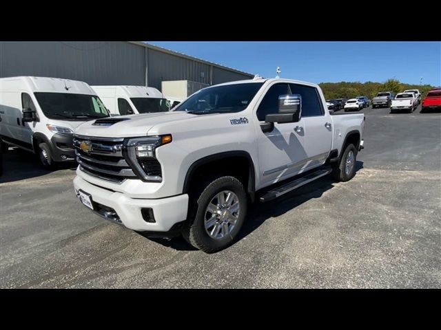 2025 Chevrolet Silverado 3500HD High Country