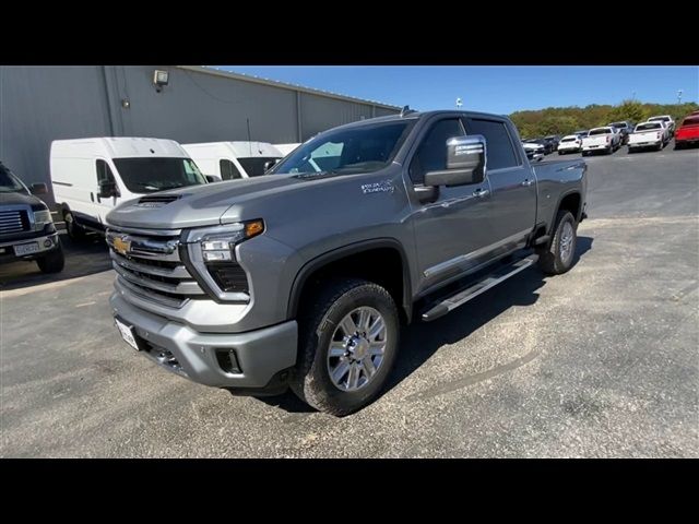 2025 Chevrolet Silverado 3500HD High Country