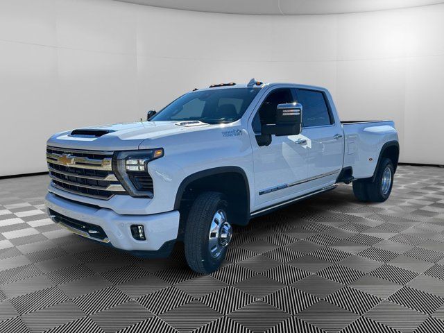 2025 Chevrolet Silverado 3500HD High Country