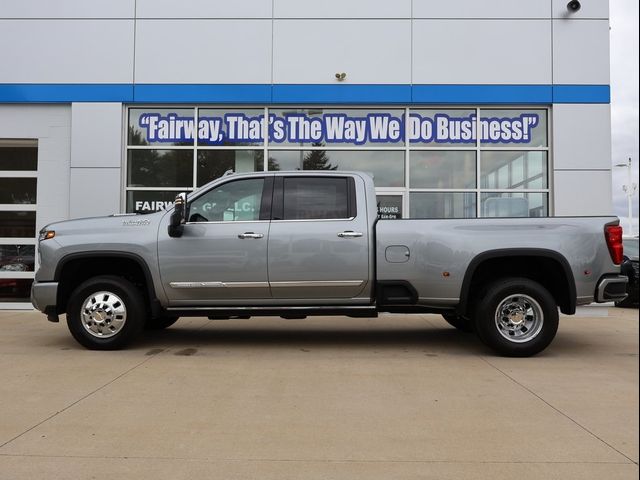 2025 Chevrolet Silverado 3500HD High Country