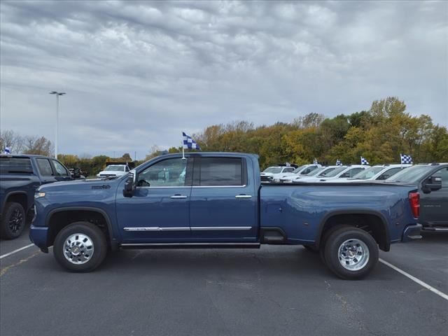 2025 Chevrolet Silverado 3500HD High Country