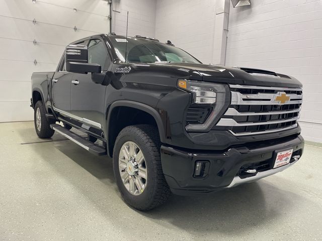 2025 Chevrolet Silverado 3500HD High Country