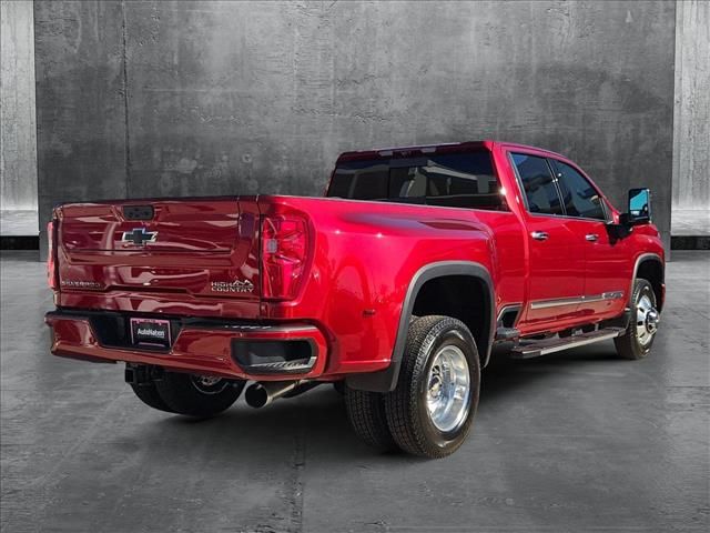 2025 Chevrolet Silverado 3500HD High Country