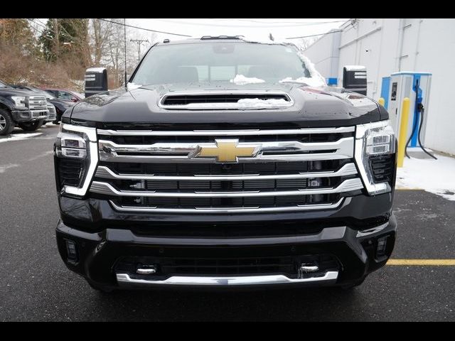 2025 Chevrolet Silverado 3500HD High Country